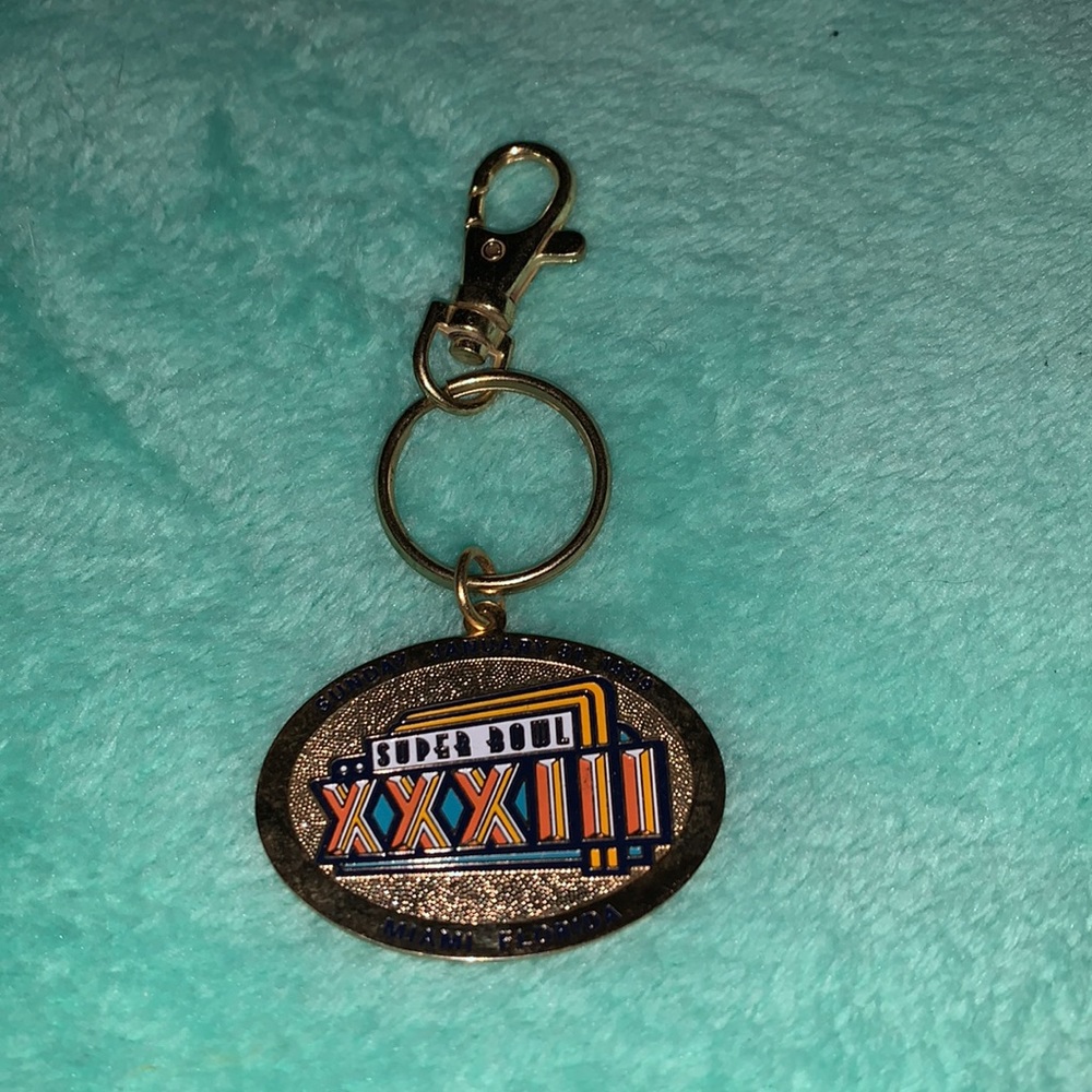 1999 NFL Super Bowl XXXIII Miami Florida Key Chain Pro Player Stadium